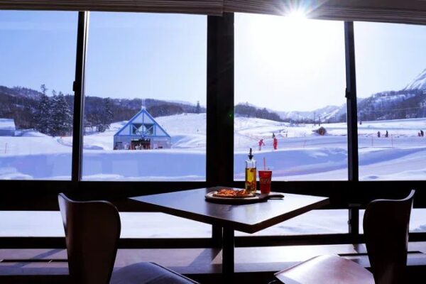 プレミアムラウンジ・キロロのWEB予約受付中!